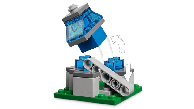 LEGO® Minecraft® 21273 Balón v podobe Ghasta a útok na dedinu