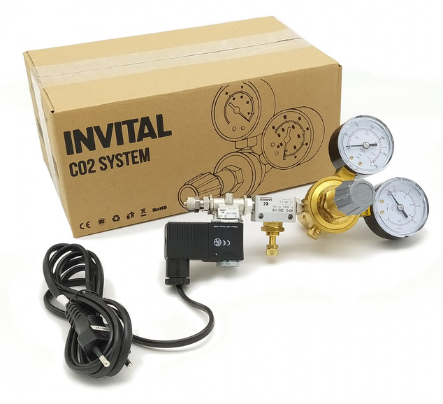 Kompletný CO2 set s 2,1 l fľašou s nočným vypínaním