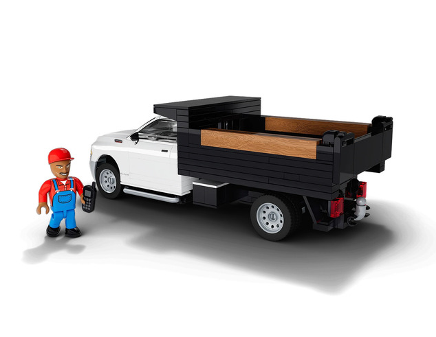 Cobi RAM 3500 Dump Truck, 1:35