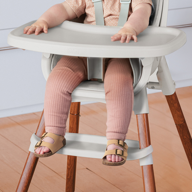 Chicco Stolička jedálenská Zest Plus - Wooden Grey
