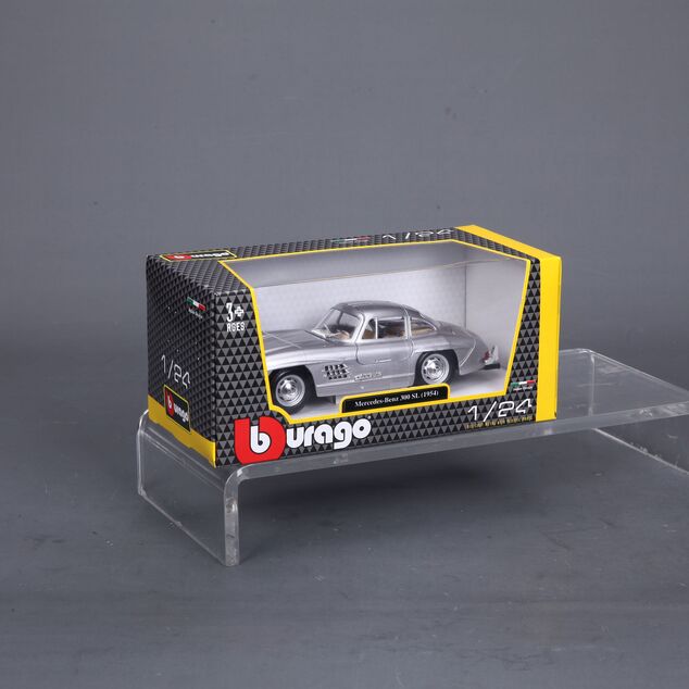Bburago 1:24 Mercedes Benz 300SL Silber
