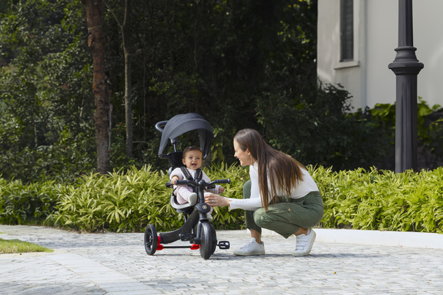 Globber trojkolka Explorer Trike 4in1 Black
