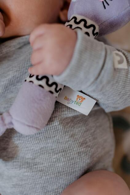 Zajačik babyted pískatko / hryzátko plyš 25cm fialový