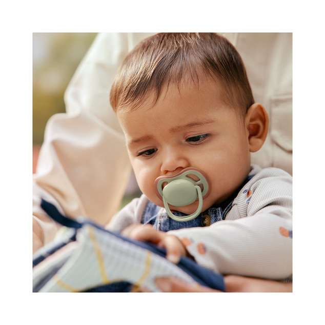 Philips AVENT Schnuller Ultra Air Tag und Nacht 6-18m Mix 2Stk