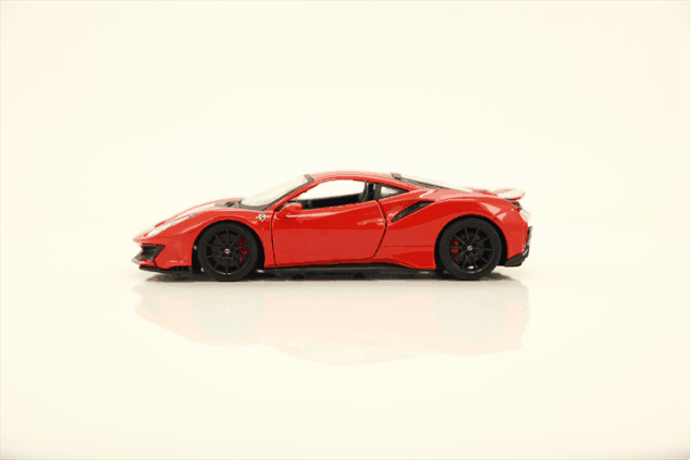 Bburago 1:24 Ferrari  TOP 488 Pista (red)