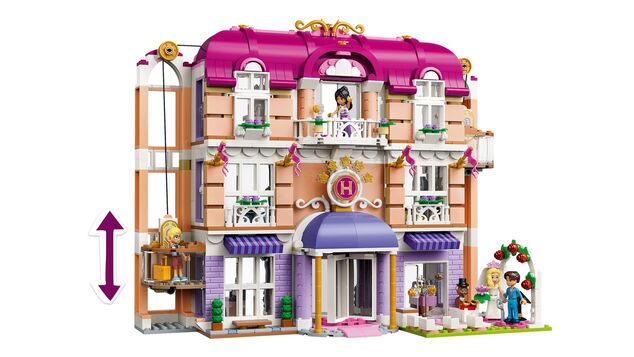 LEGO® Friends 42704 Grandhotel v mestečku Heartlake