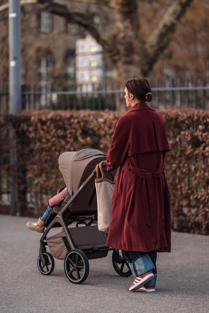 Easywalker Kočík kombinovaný Zoey Sage Green + CYBEX Aton B2 i-Size + základňa