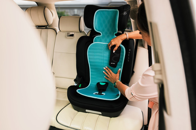 Priedušná podložka do autosedačky Breeze sk. 2/3, Aquatic Green
