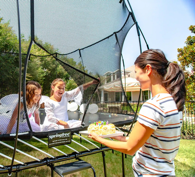 Springfree Trampoline® Large Oval (O92) Trampolína s ochrannou sieťou, 240 × 400 cm