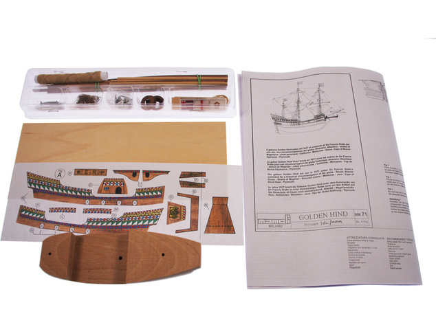 MINI MAMOLI Golden Hind 1:110 kit