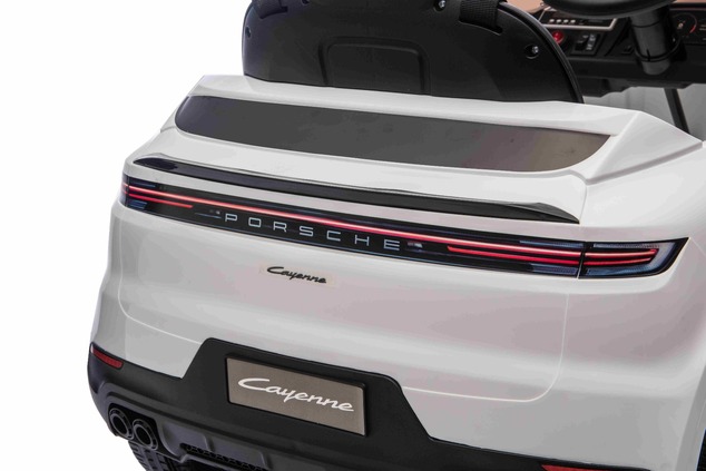 Elektrické autíčko Porsche Cayenne 12V s pohonom zadných kolies a licenciou (Jednomiestne)