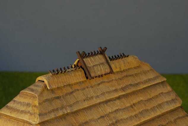 Model Kit budova 8532 - Thatched Country House (1:72)
