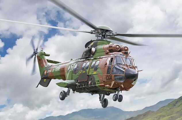 Model Kit helicóptero 91096 - AS332 Super Puma (1:72)