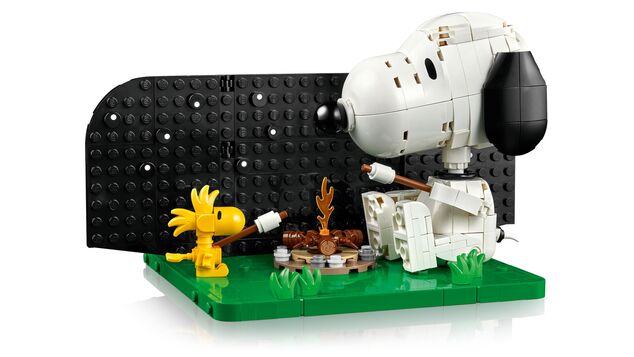 LEGO® Ideas 21368 Peanuts: Snoopyho búda