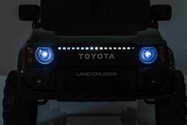 Elektrické autíčko Toyota Landcruiser 12V, vojenské zelené, široké jednomiestne sedadlo, 2