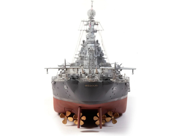 OCCRE USS Missouri 1:200 kit