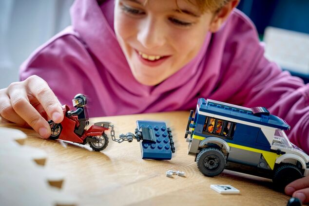 LEGO® City 60479 Polizei-Gefangenentransporter