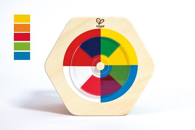 Hape Drevená vkladačka s geometrickými tvarmi