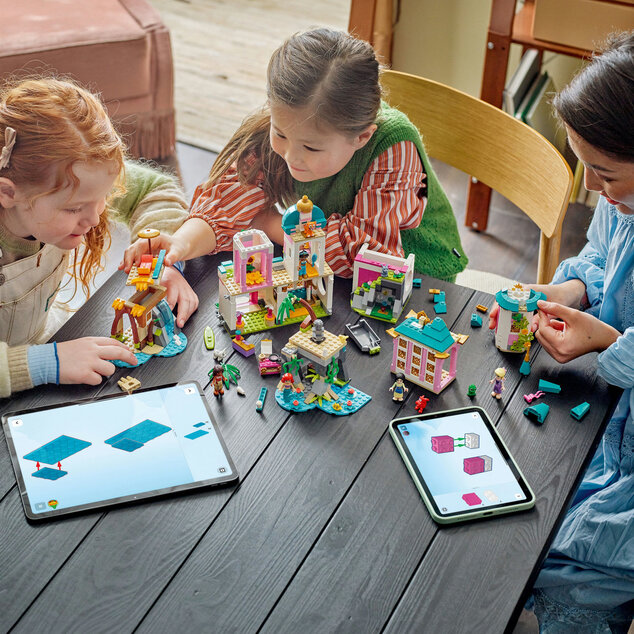 LEGO® Disney™ 43267 Hrad princezien a kráľovskí domáci miláčikovia