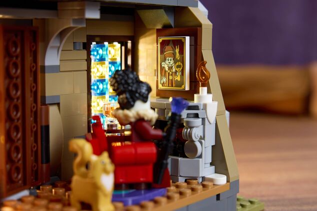 LEGO® Icons 11383 Residenza del Sindaco