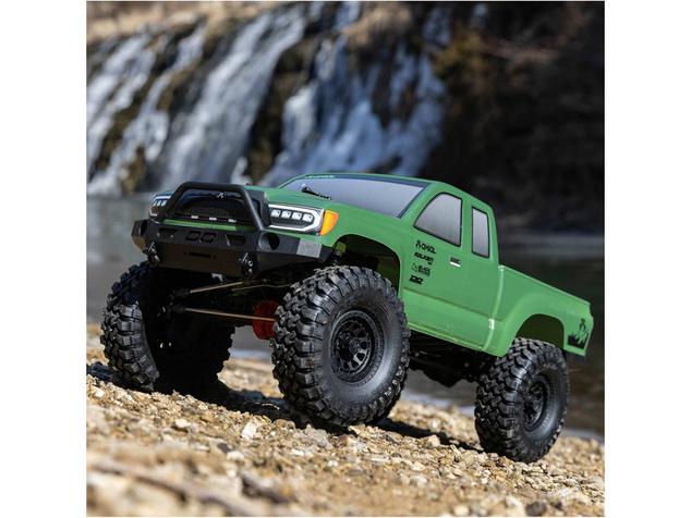 Axial SCX10 III Base Camp 4WD 1:10 RTR sivý