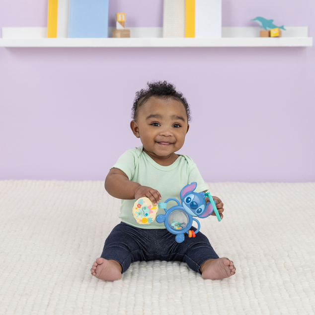 Bright Starts Jucărie pe inel C senzorială Stitch Tummy Tumble™