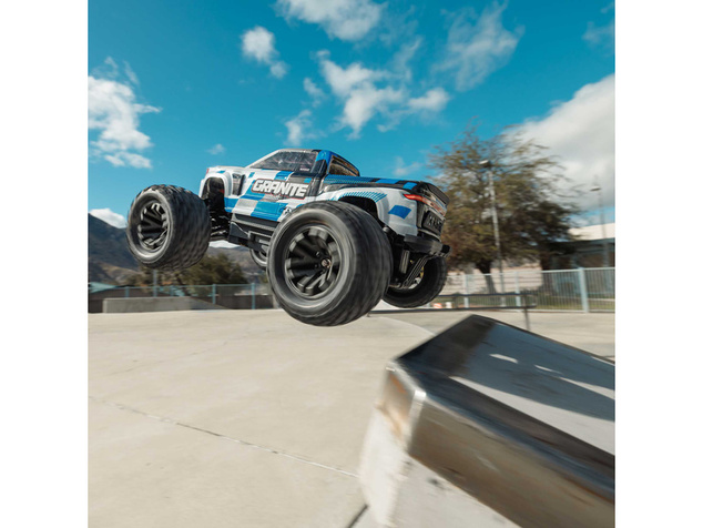 Arrma Granite Mega 665 1:10 4WD RTR modrá