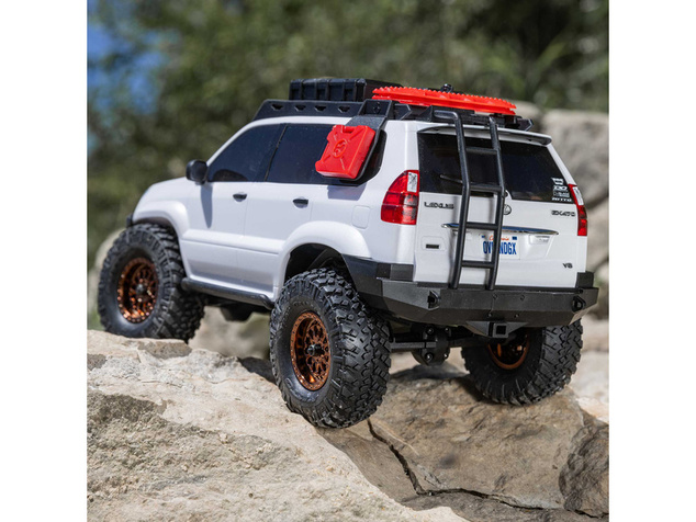 Axial SCX24 Lexus GX 470 1:24 4WD RTR biely
