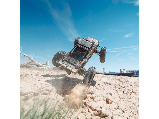 Arrma Outcast 8S BLX 1:5 4WD EXB RTR čierna