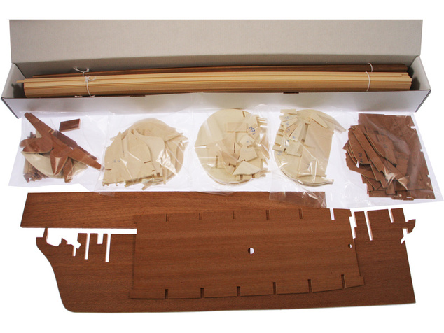 COREL HMS Bellona 1760 1:100 kit