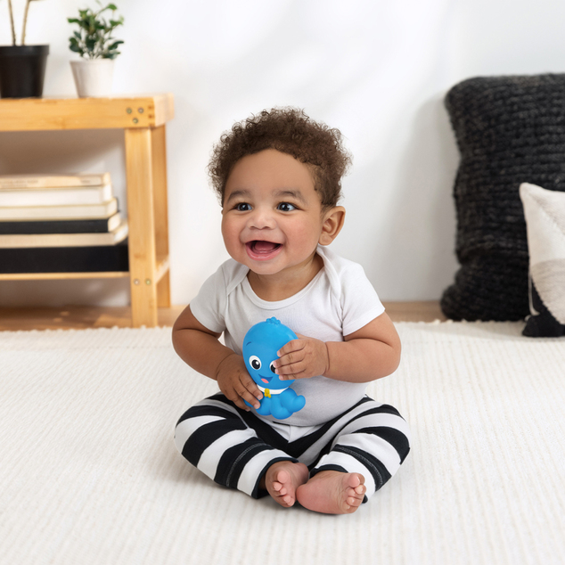 BABY EINSTEIN Grickalica od prirodne gume Soothing Opus™, 0m+
