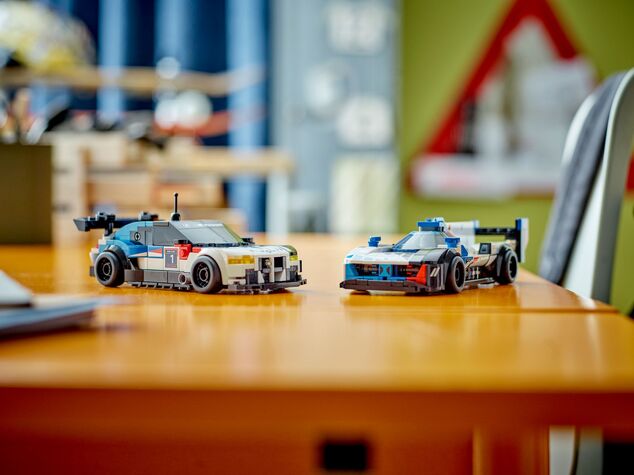 LEGO® Speed Champions 76922 BMW M4 GT3 und BMW M Hybrid V8-Rennwagen