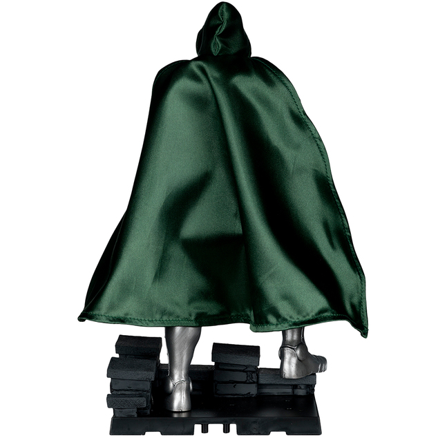 Marvel szobor 1/6 Doctor Doom (Doctor Doom #1) 28 cm