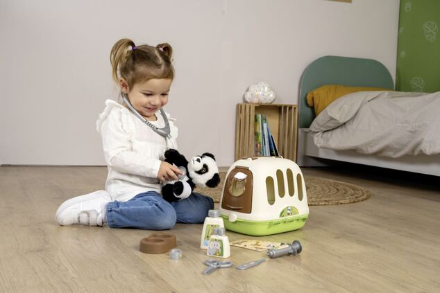 Smoby Veterinárny vozík s pandou a prepravným boxom 2v1
