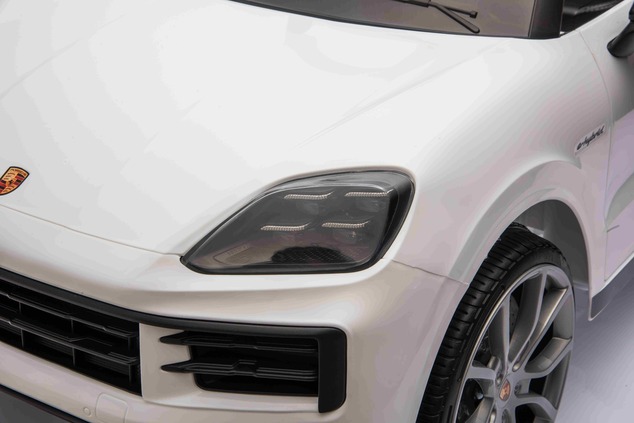 Elektrické autíčko Porsche Cayenne 12V s pohonom zadných kolies a licenciou (Jednomiestne)