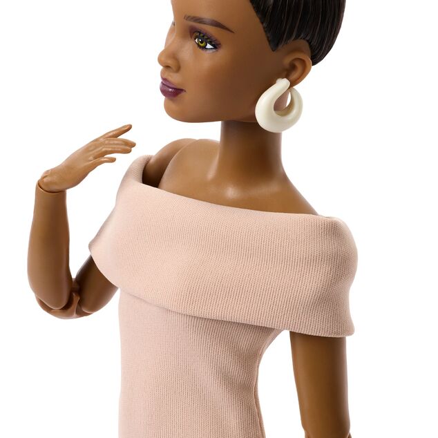 Barbie Signature Barbie Basics Modello08