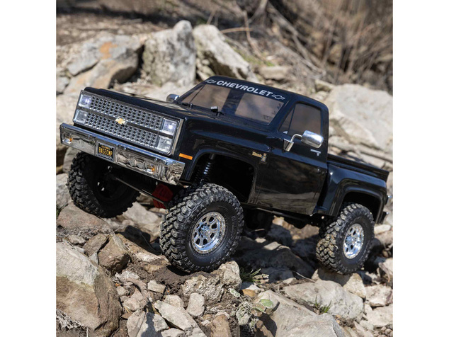Axial SCX10 III Base Camp 1:10 4WD Chevy K10 1982 RTR čierny