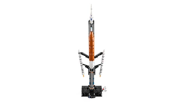 LEGO® Technic 42221 NASA Artemis Space Launch System Rakete