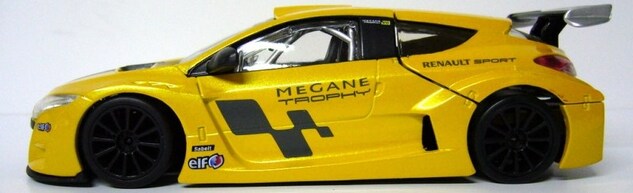 Bburago 1:24 Renault Mégane Trophy Metallic Gelb