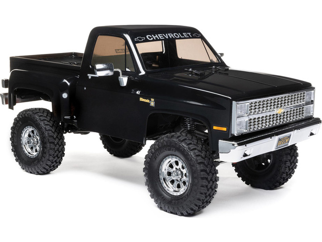 Axial SCX10 III Base Camp 1:10 4WD Chevy K10 1982 RTR čierny