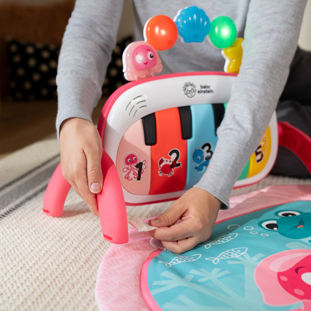 BABY EINSTEIN Igračka deka s aktivnostima 4u1 Kickin’ Tunes™ Jellyfish Jamboree™ 0m+