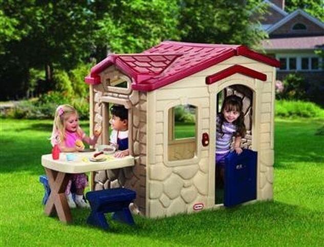 Záhradný domček Little Tikes 170621 s piknikovým stolíkom