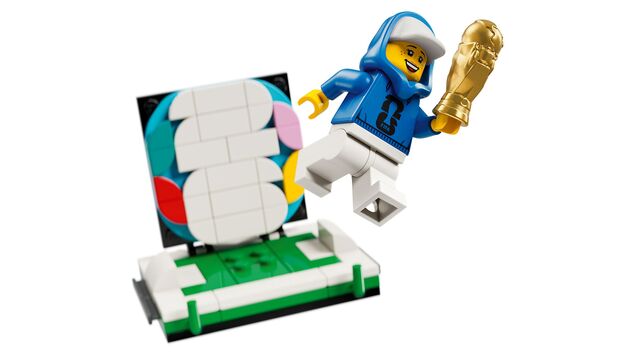 LEGO® Editions Football 43020 Službeni trofej Svjetskog prvenstva u nogometu FIFA