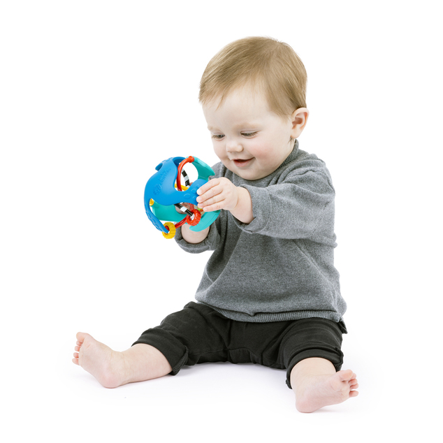 BABY EINSTEIN Juguete sensorial pelota con mordedor Rattle &amp; Sense™ 3m+