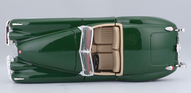 Bburago 1:24 Jaguar XK 120 Roadster (1951) Grün