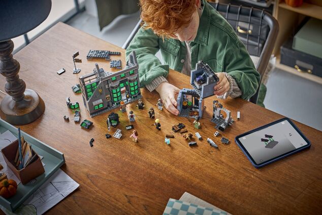 LEGO® Harry Potter™ 76471 Čarodejnícke obchody v Zašitej uličke