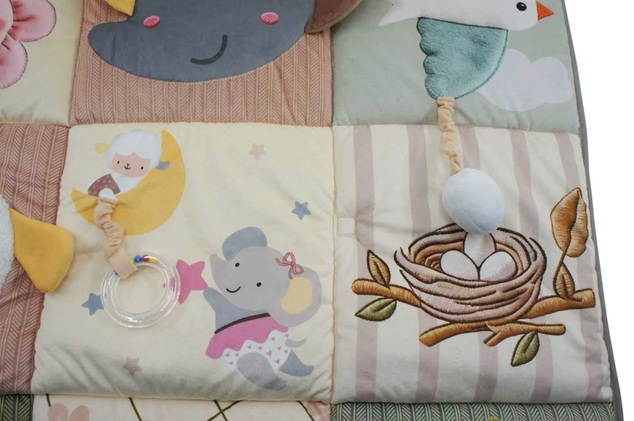 2Kids Toys Érzékszervi játszószőnyeg Állatkák