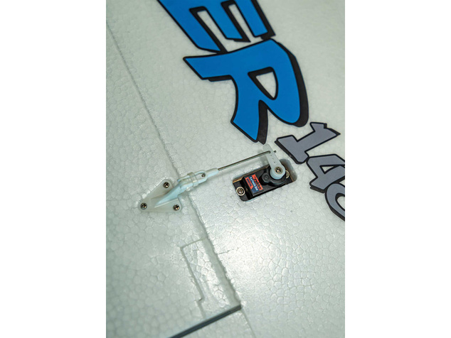 Air Trainer 1,4 m PNP 3-Achsen-Flugstabilisator