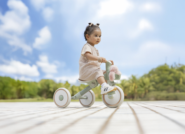 Globber detské odrážadlo trojkolesové - Learning Trike 2in1 PLUS Ecologic Pistachio