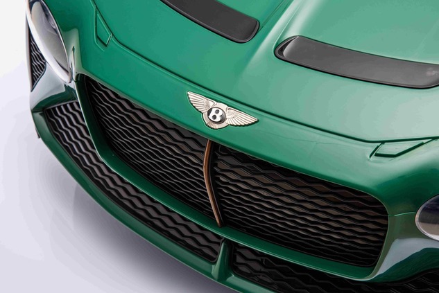 Elektrické autíčko Bentley Bacalar 12V, zelené, Dvere otvárajúce sa nahor, 2.4 GHz diaľkov